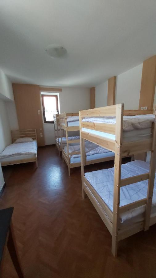 Hostel In Picerija Spajza Mojstrana Esterno foto