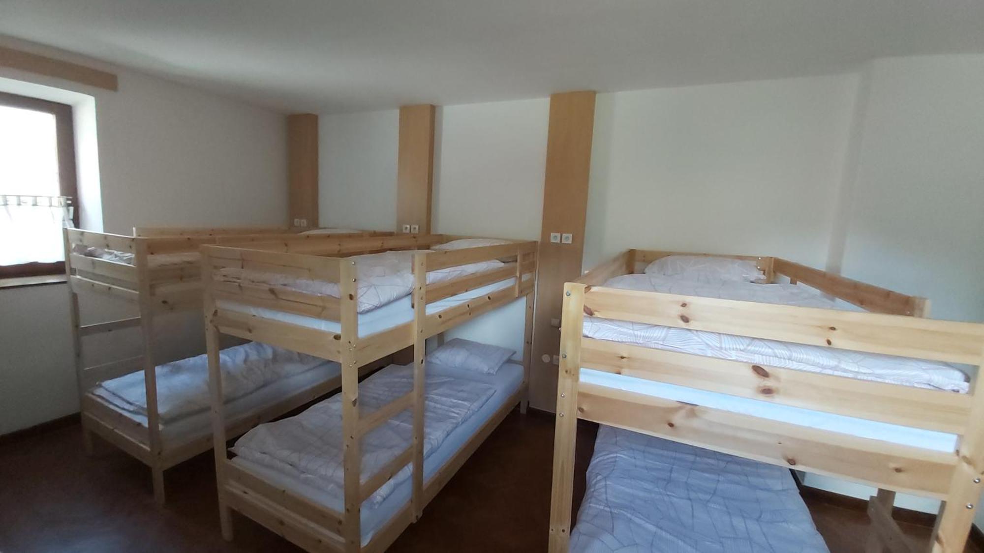 Hostel In Picerija Spajza Mojstrana Esterno foto
